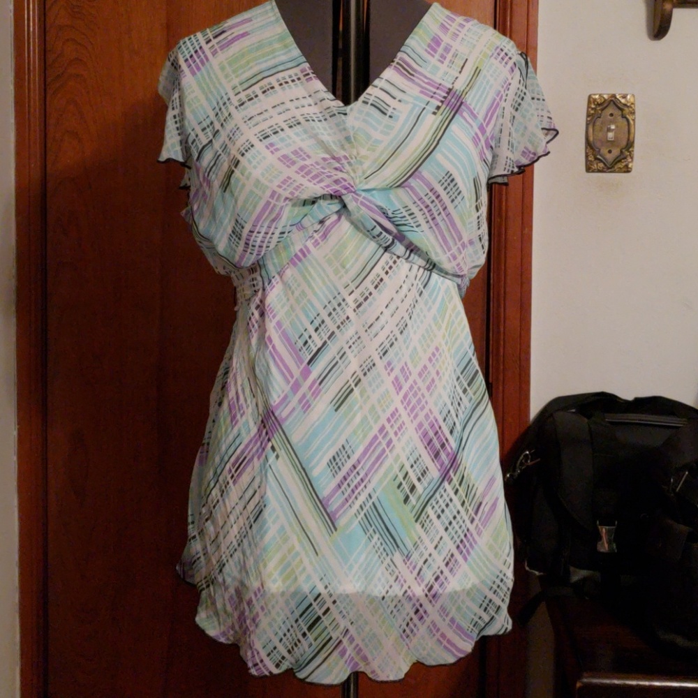 Dress Barn Size 18/20 flutter cap sleeve blouse
